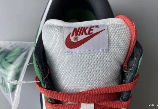 SB 304292-302 Low Dunk Nike Heineken 0728